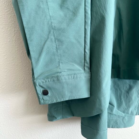 NEW Athleta Advantage Poplin Jacket Size Medium - Picture 10 of 14
